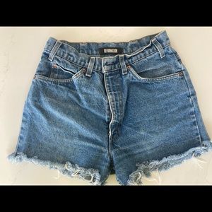Reformation Reclaimed Vintage Levi’s Orange Tab Denim Cutoff Shorts